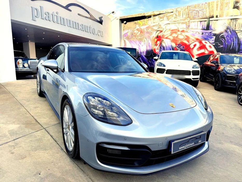 Porsche Panamera 4 E-Hybrid Platinum Edition