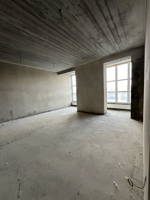 ЦЕНТР! Сдам Фасадне приміщення 155кв.м по вул.Жабінського