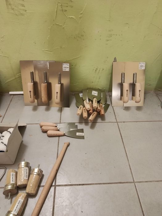 Pędzle, wałki,kielnie,taśmy