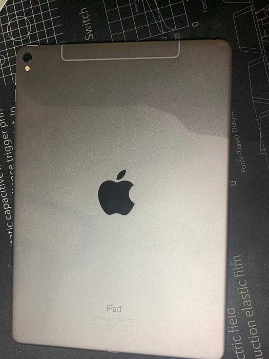 Айпад iPad Pro 9.7 A1647 / Wi-Fi + LTE / 256 ГБ / Планшет Apple