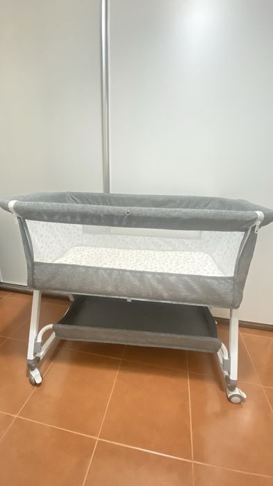 Berço para bebé dormir