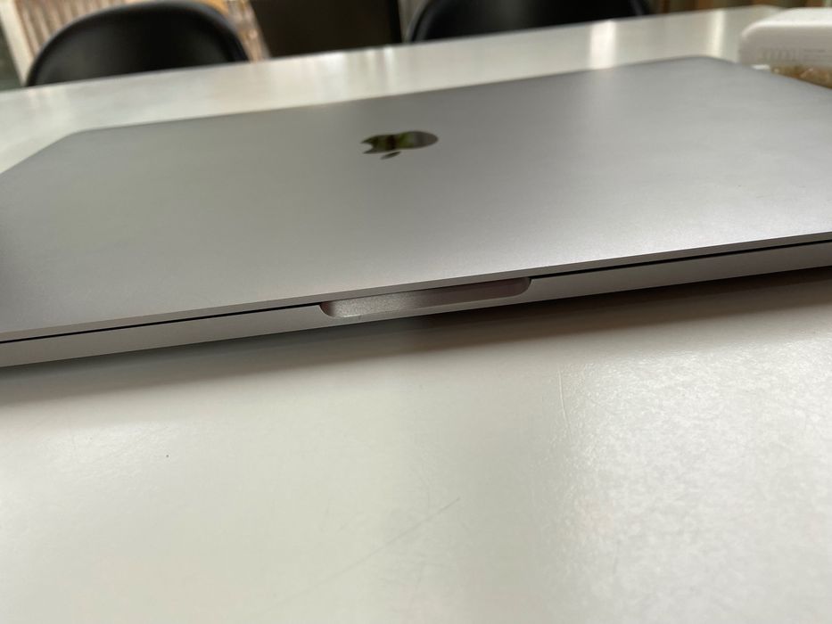 MacBook Pro I9| 32gb RAM| 1TB Armazenamento. Touch Bar e Touch ID 16"
