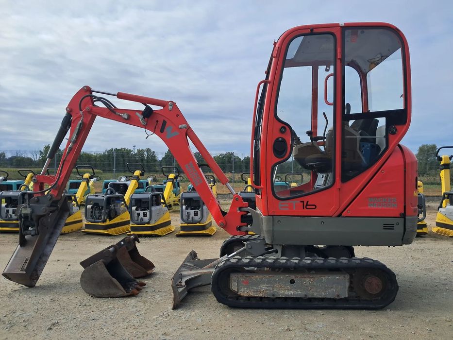 Wacker Neuson ET 16  Minikoparka WACKER NEUSON ET 16 / 1,7t! / 17r!/ 1404 yanmar SV 16