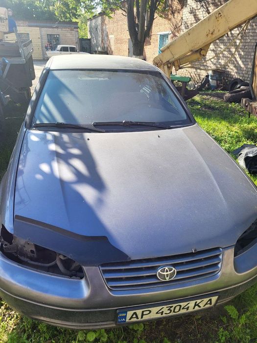 Toyota Camry 20 капот