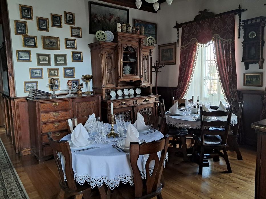 Продаж Комерційної, Історичної Нерухомості в Дубно, Без Комісії.