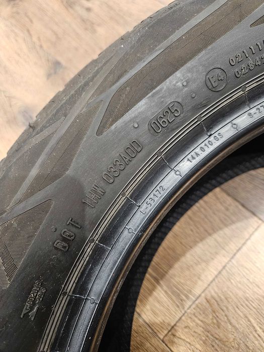 Opony letnie 4szt Continental - 215/55 R17 V