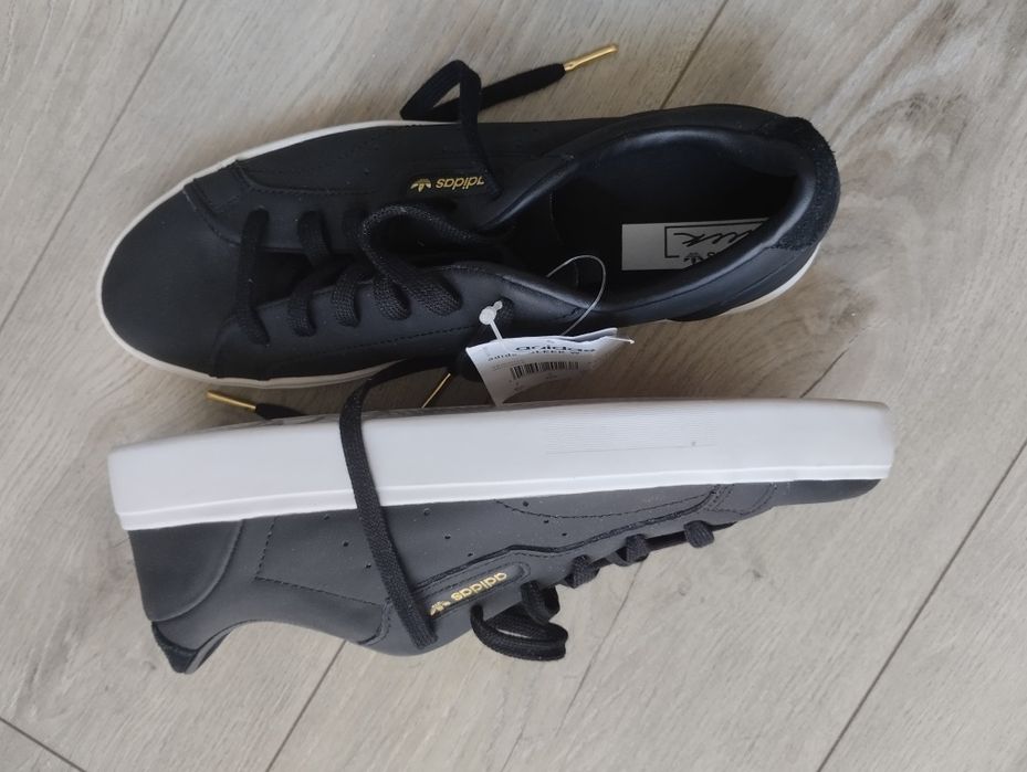 Buty sportowe adidas  Sleek W