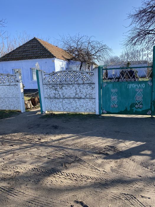 Будинок в селі Баловне