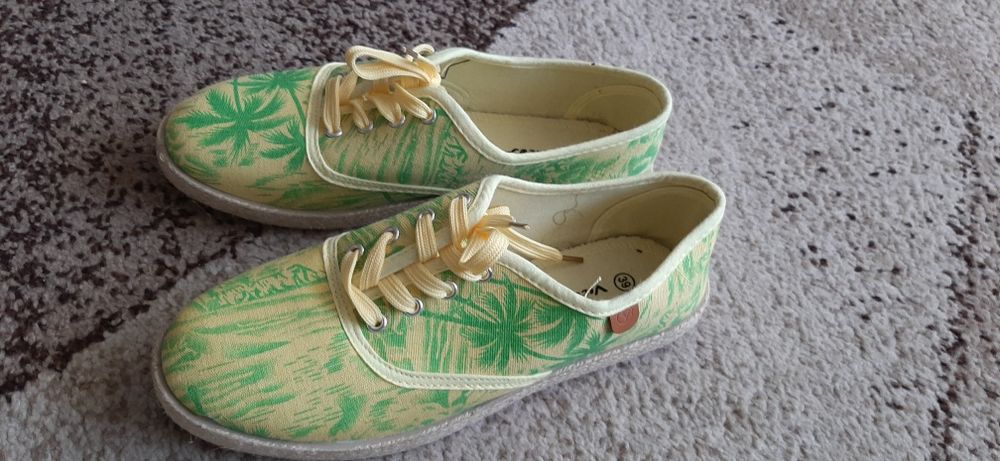 Trampki/espadryle r.39