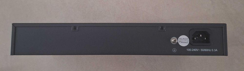 Switch TP-Link TL-SF1024D – 24 porty