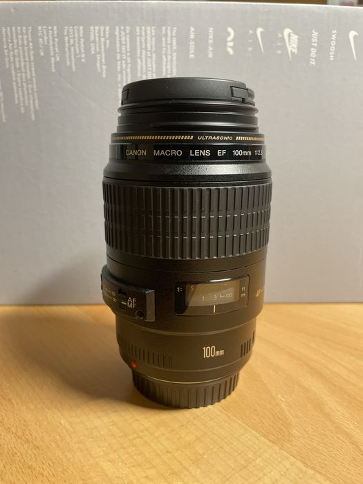 Canon EF 100mm f/2.8 Macro USM -Nova