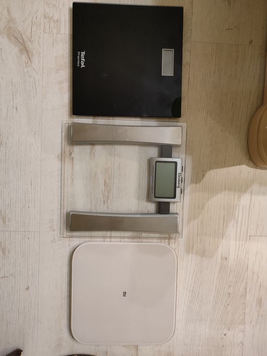 Продаются напольные весы