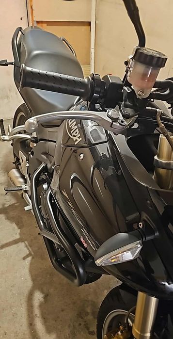 Triunph tiger 1050