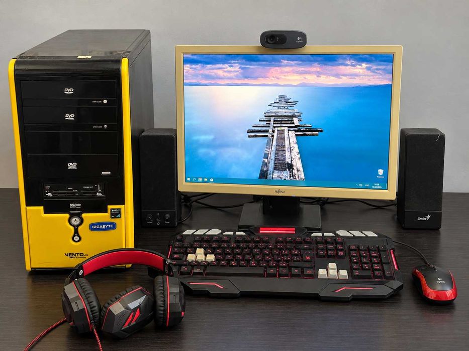 Zestaw komputerowy PC (Xeon + Radeon RX 570 4GB) + monitor + klawiatura gamingowa + głośniki + kamera + słuchawki + DRUGI MONITOR GRATIS