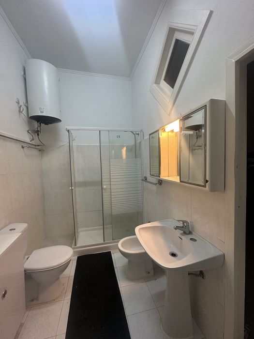 Quarto compartilhado Junto ao Metro da Trindade