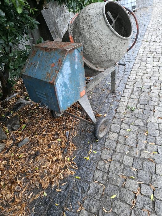 Betoneira eletrica 180 litros