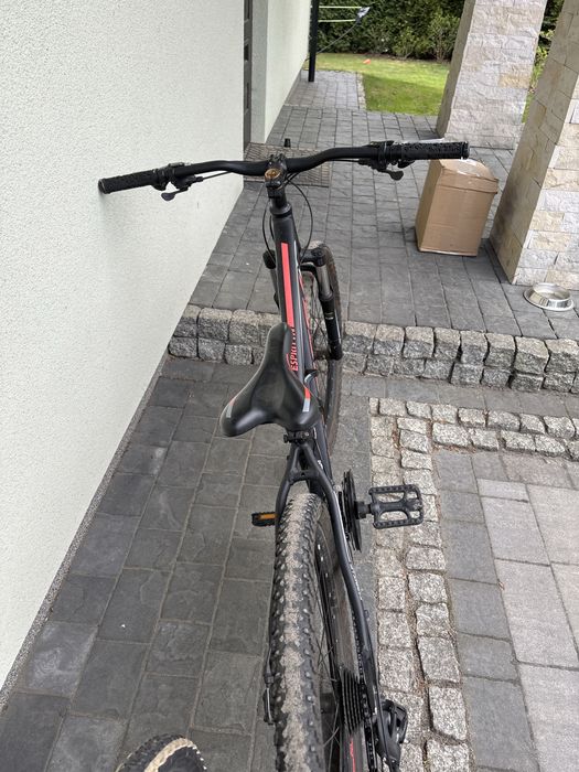 Rower kross czarno czerwony