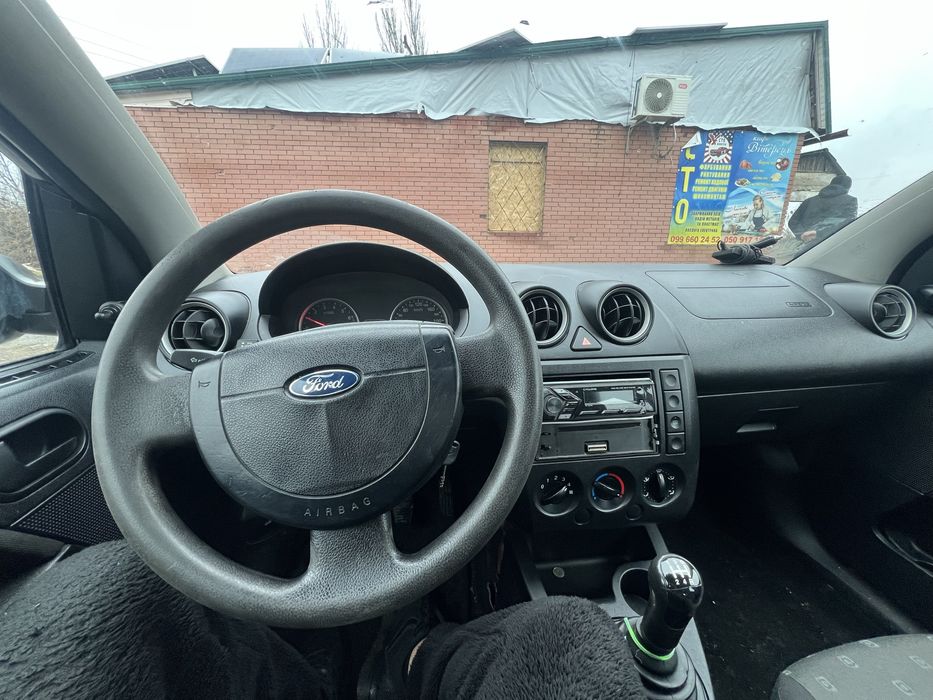 Продам Ford fiesta