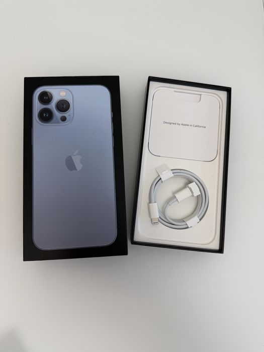 Продам iPhone 13 Pro Max/256 ГБ у кольорі Sierra Blue
