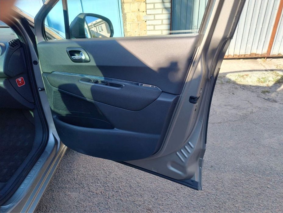 Peugeot 5008 ціна 7300 $