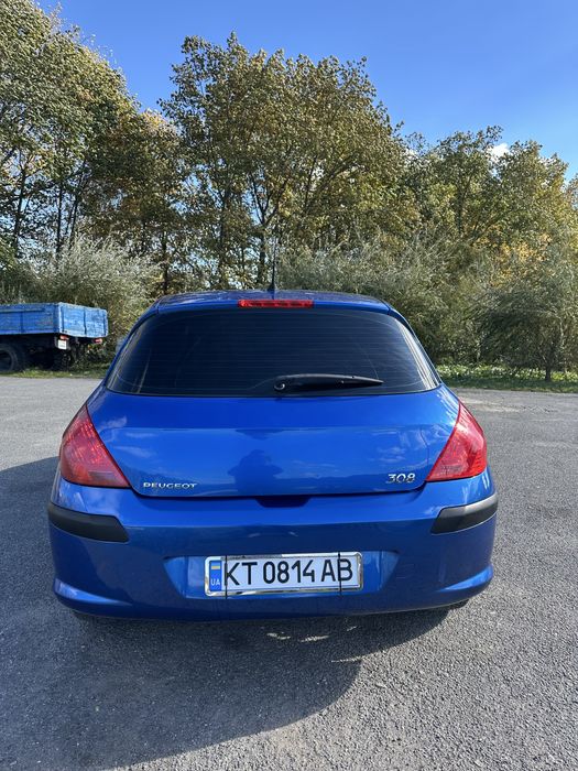 Продам peugeot 308 2010року
