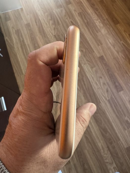 Iphone 8 plus dourado de 64GB