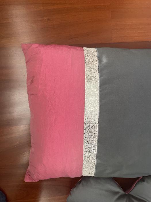 Almofadas quarto menina/adolescente cor de rosa