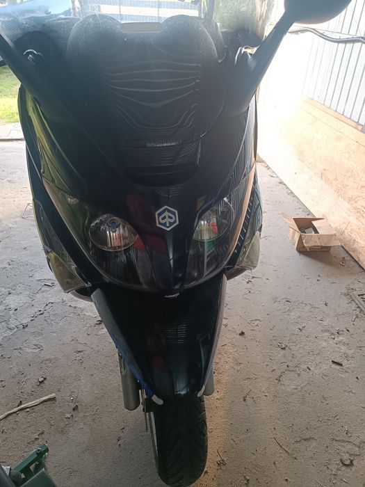 piaggio XEvo 400