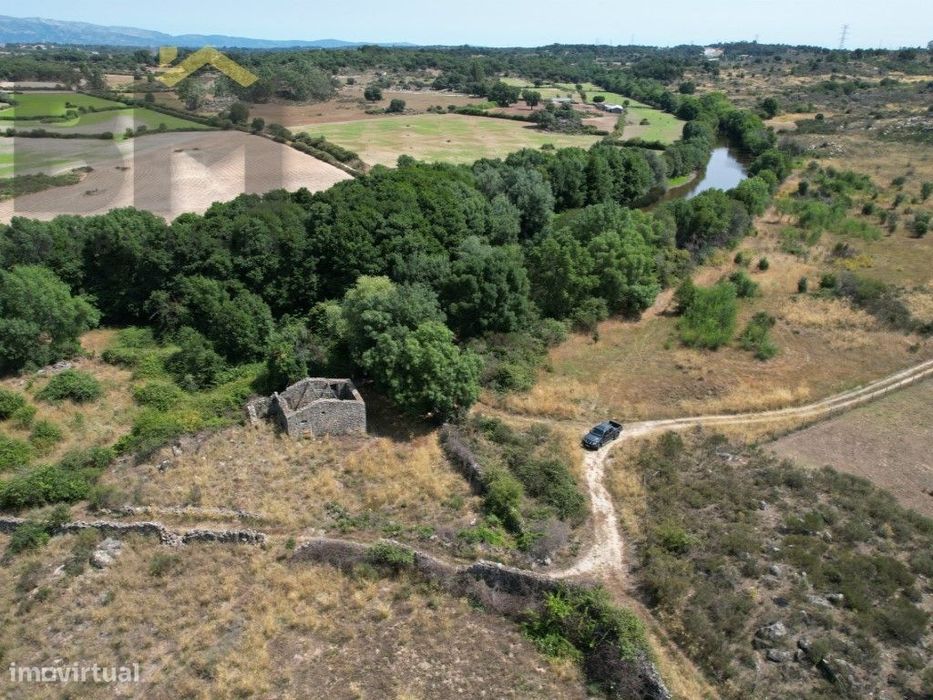 Quinta junto ao rio em Castelo Branco