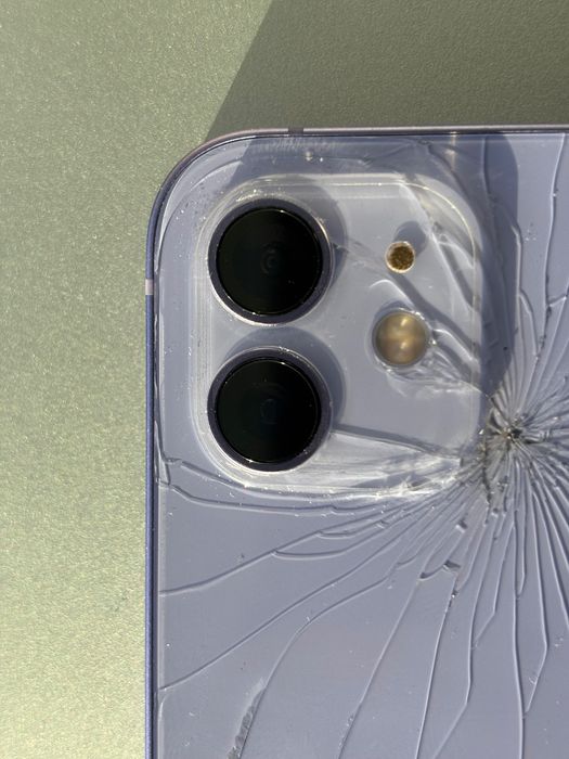 iPhone 12 64GB fioletowy FULL SET, 86% kondycji baterii, zbite plecki