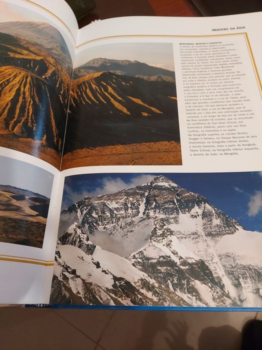 Livro "NOVO ATLAS DA TERRA" de Agostini Editore.s