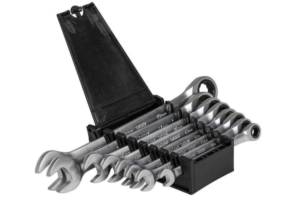 Набор рожково-накидных ключей с трещёткой 8-19мм Gut Meister GM-0308