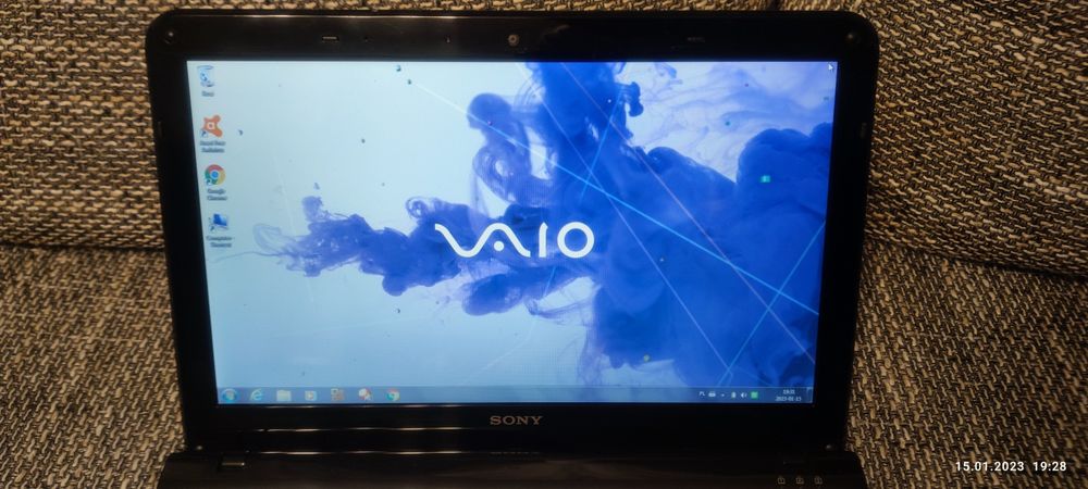 Sony Vaio SVE1111M1E white