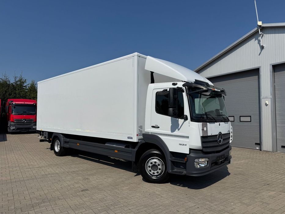 Mercedes-Benz ATEGO  1524 KONTENER 7.30m / Winda / Z Niemiec