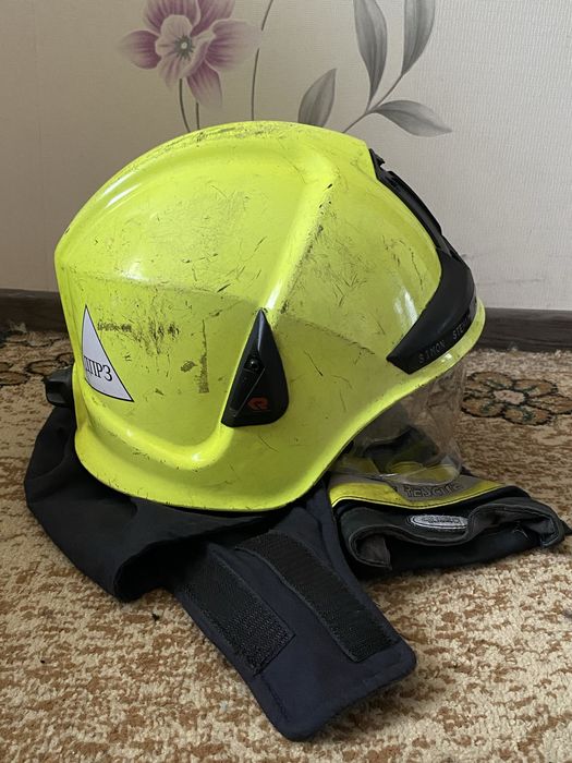 Каска пожежного Rosenbauer HEROS Titan