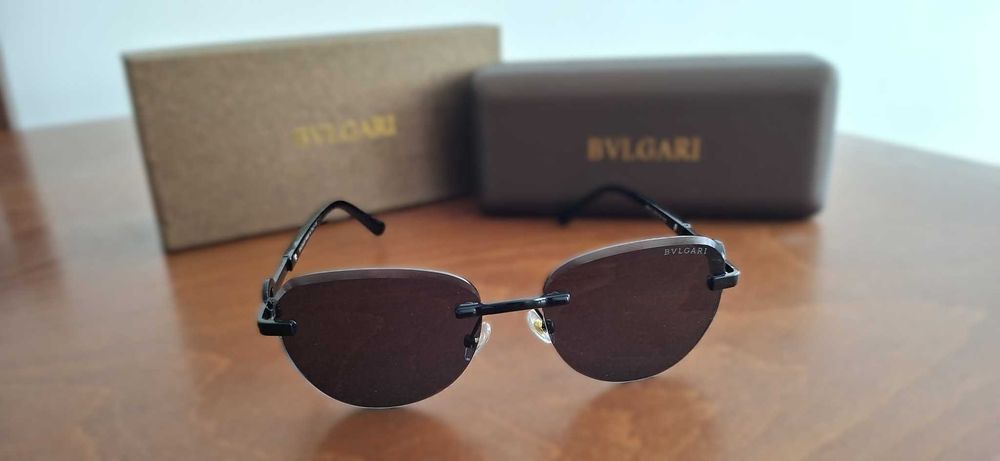 Okulary przeciwsłoneczne Bvlgari z pudełkiem