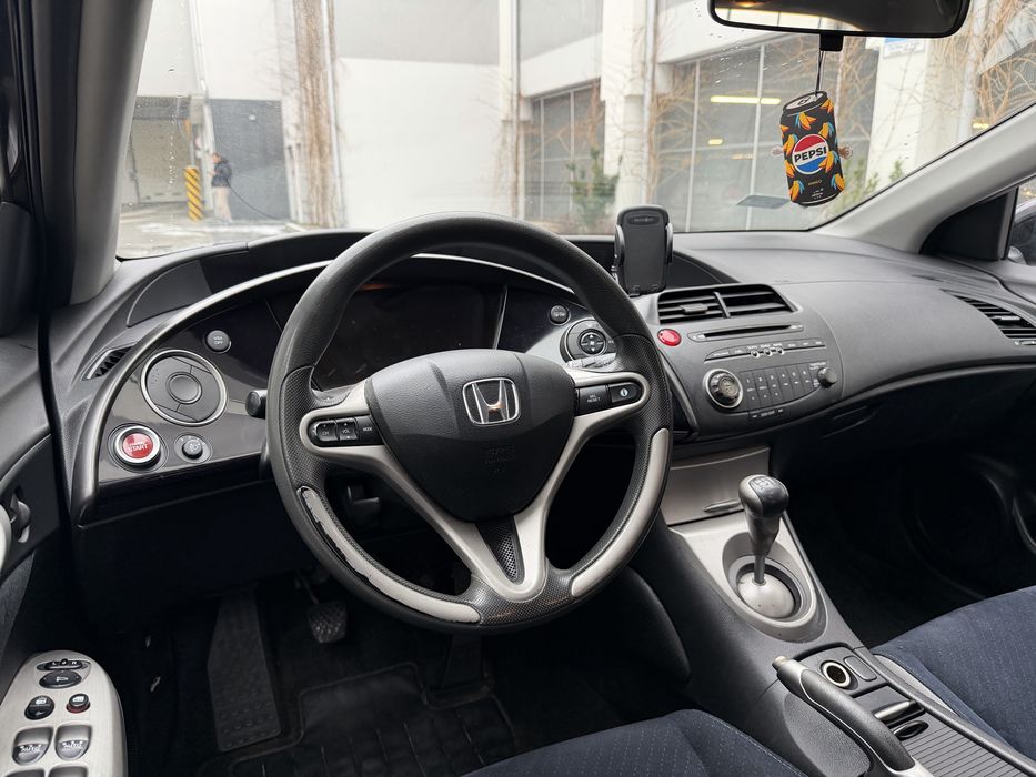 Honda Civic UFO idealny stan