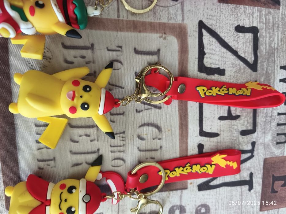 3 porta chaves Picachu