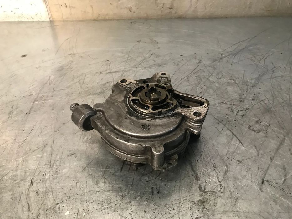 BOMBA DE VACUO / COMBUSTIVEL TANDEM VOLKSWAGEN TOUAREG / TRANSPORTER
