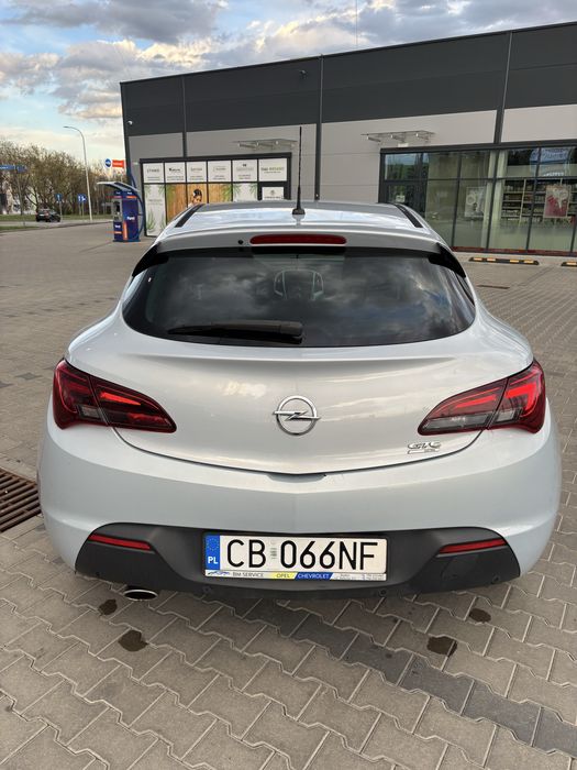 Opel Astra J GTC 1.4 Turbo S&S LPG