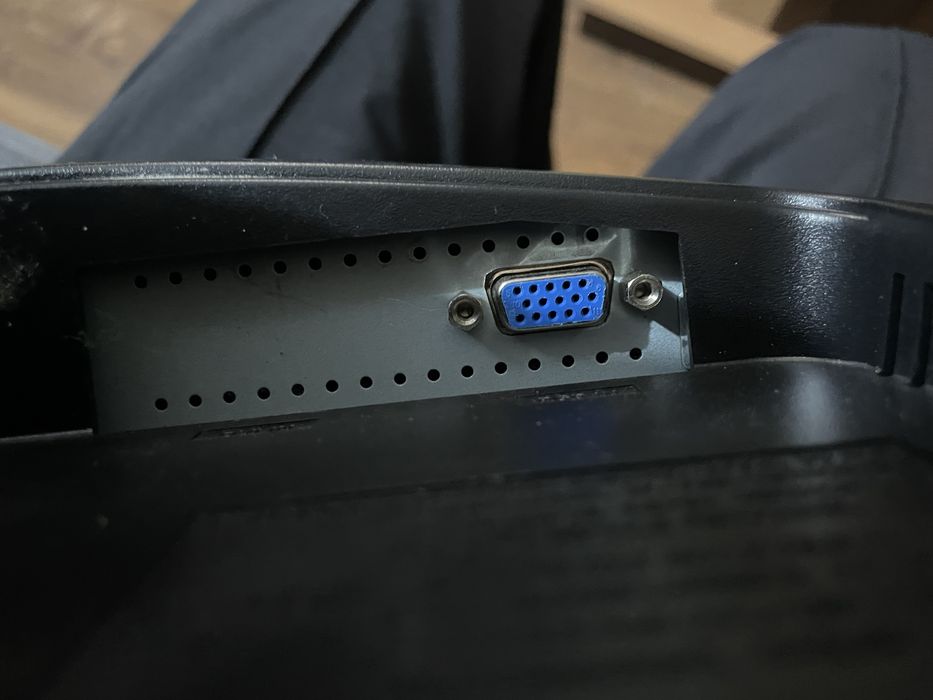 Монитор samaung 18,5