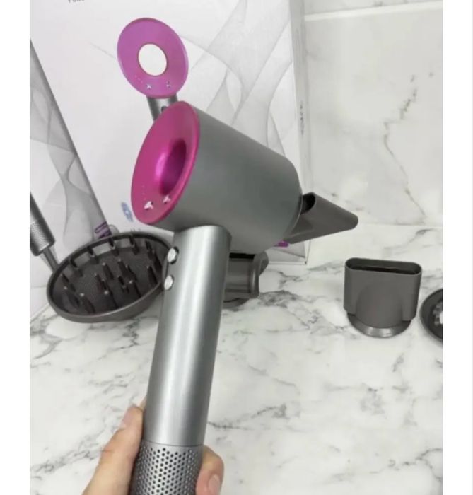Продам фен Dyson