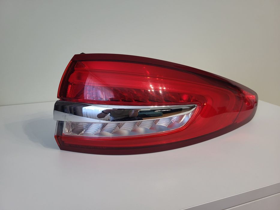 Задня права фара оригінал Ford Fusion 2016-2018