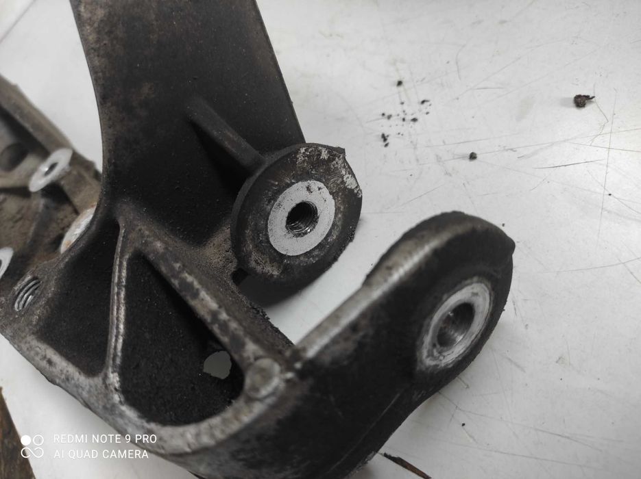 Vw skoda seat audi mocowanie wahacza wspornik oryginał gwarancja