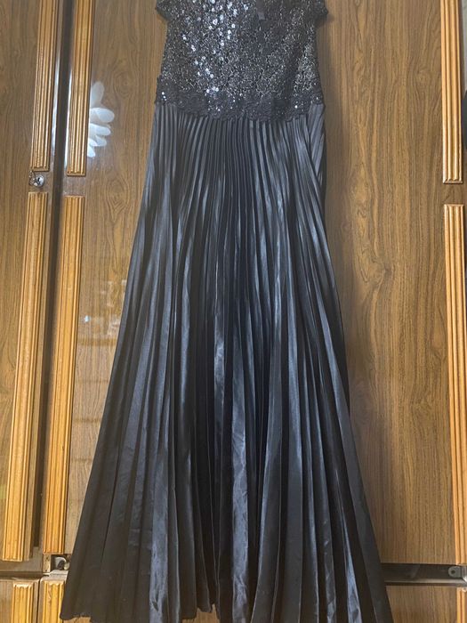 Вечернее платье  р 46