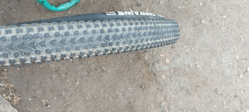 Продам велосипедну покришку