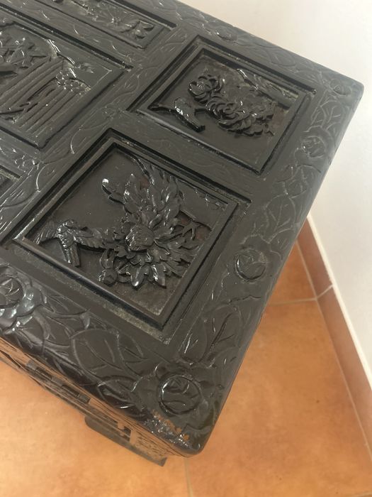 Bau em madeira - disponivel ate 15 Novembro