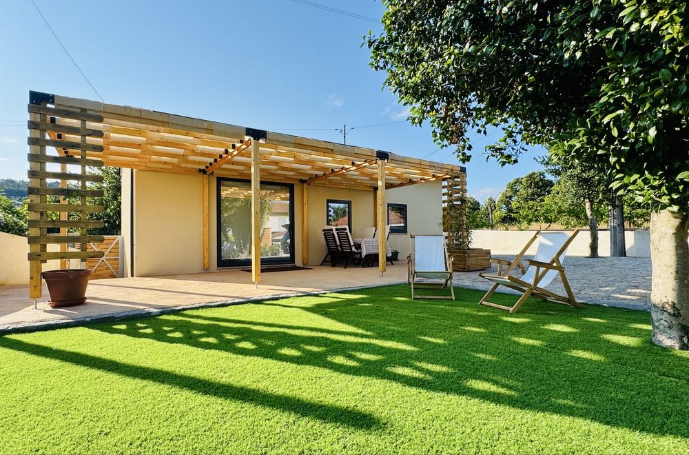 Moradia T1 + mezzanine em Barbudo