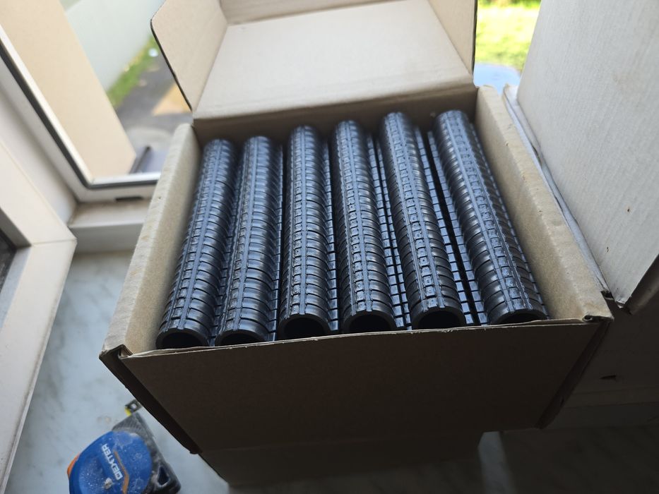 Sprzedam spinki do takera - ok. 3500szt