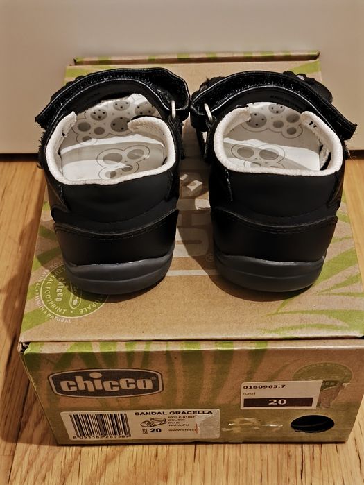 Sandálias Chicco (Tamanho 20)